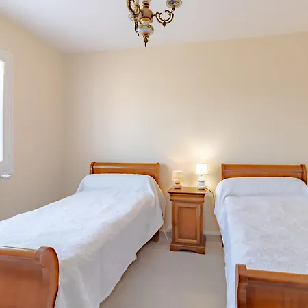 Holiday home Maison Au Calme Et Piscine Privee Saint-Andre-de-Double