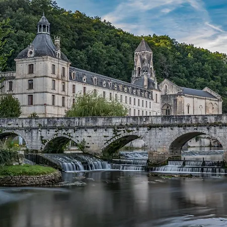 Maison Au Calme Et Piscine Privee Semesterbostad